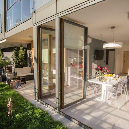 Garden Apartment Cracow- Shopping Mall 1Min, Underground Parking, Family Friendly, City Center クラクフ エクステリア 写真