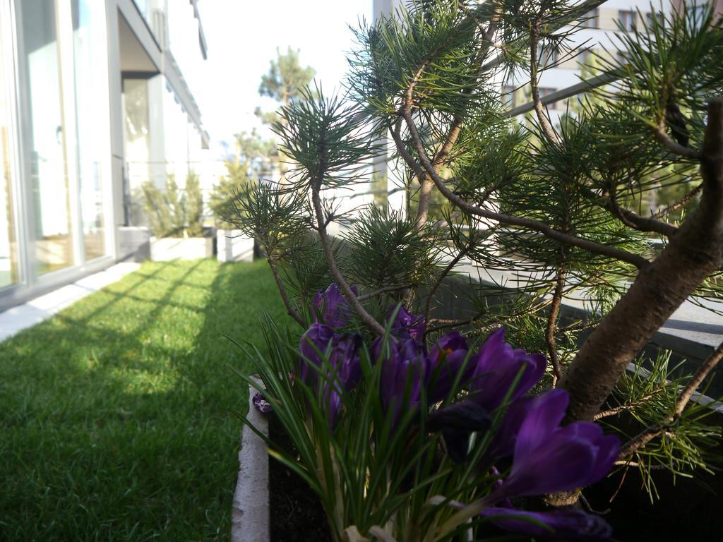 Garden Apartment Cracow- Shopping Mall 1Min, Underground Parking, Family Friendly, City Center クラクフ エクステリア 写真